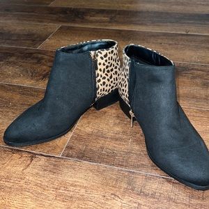 Occasion Side Zip Slip On Booties - Combo Black/Animal Print - Size 7.5 - New.